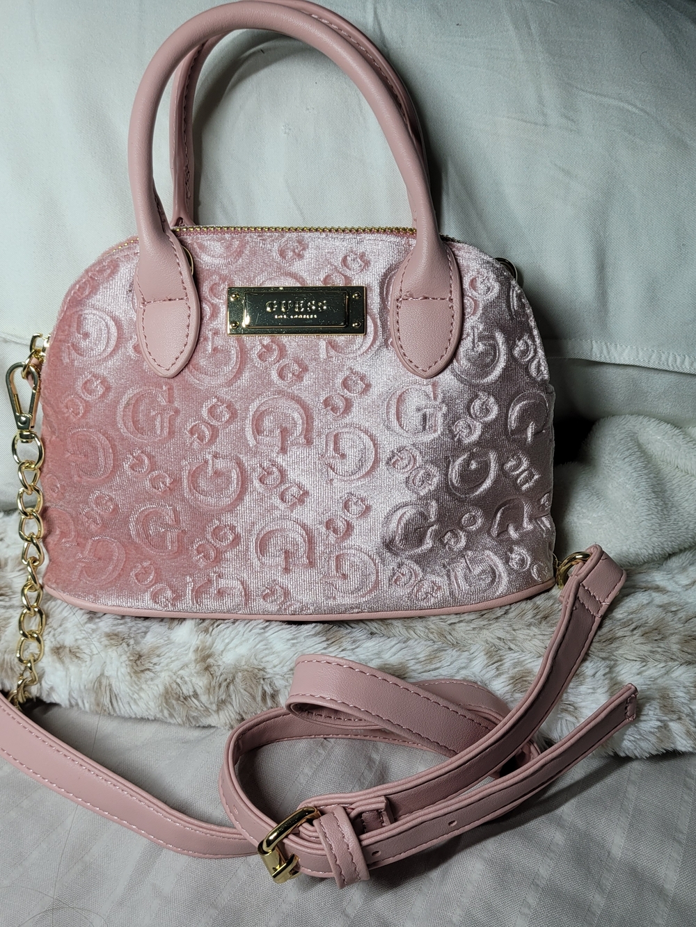 GUESS Pink Velvet Mini Satchel Crossbody Bag Gold Chain Strap💗